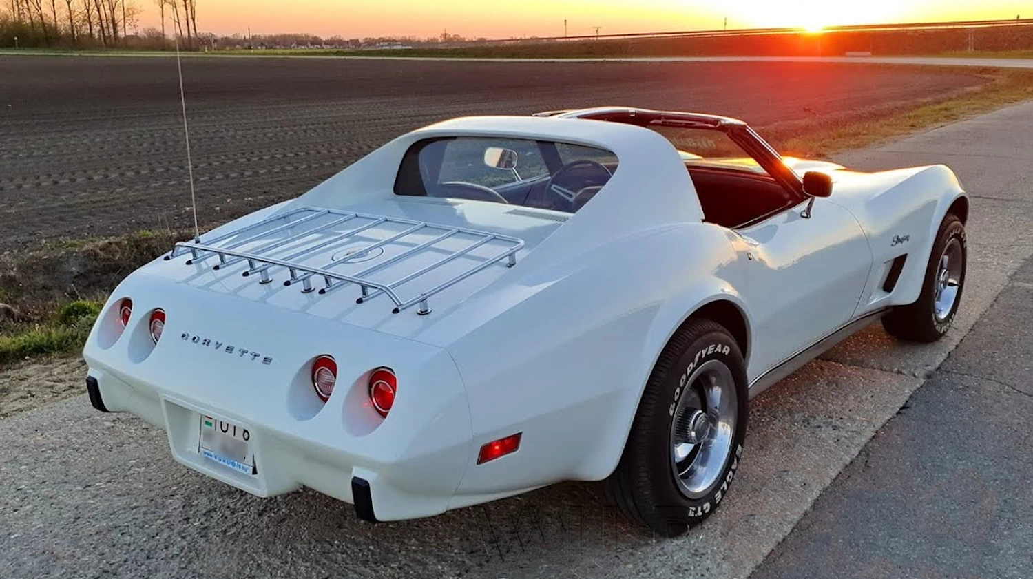 Click to Enlarge-Esc to Close Corvette Generations/C3/C3 1975 rear.webp